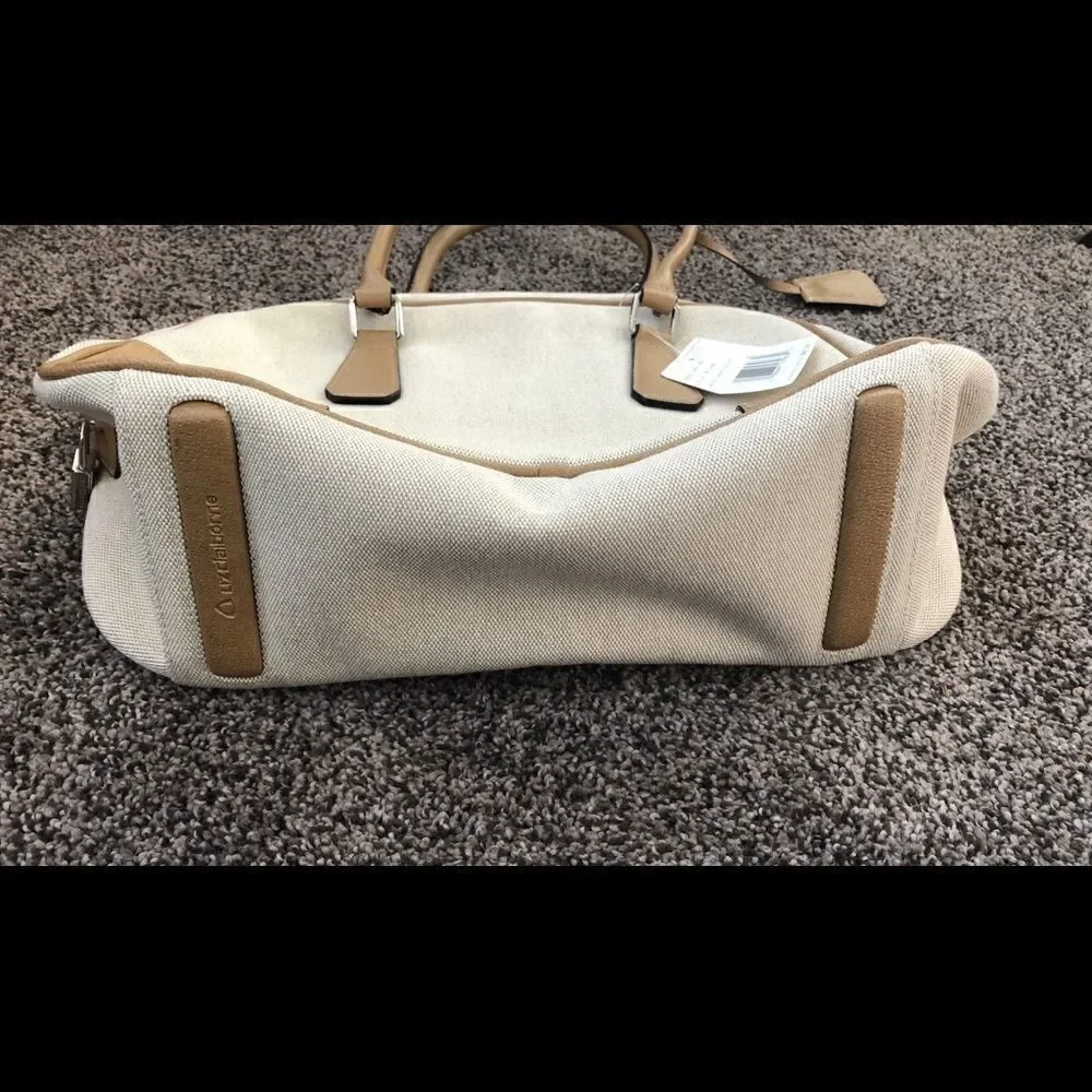 NWT Liz Claiborne Hobo Bag